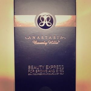 Anastasia Beverly Hills Beauty Express Kit